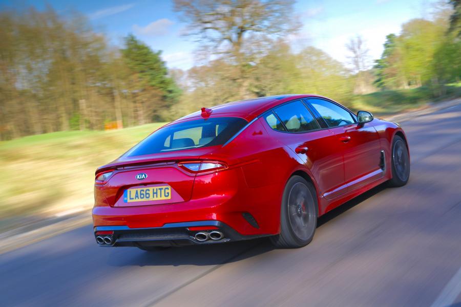  Kia Stinger GT (CK) 2017 года  (UK) (фото 2 из 5)